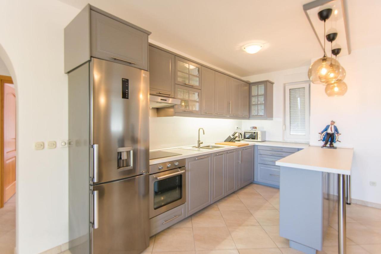 ביוגראד נה מורו Apartment Jaspis מראה חיצוני תמונה